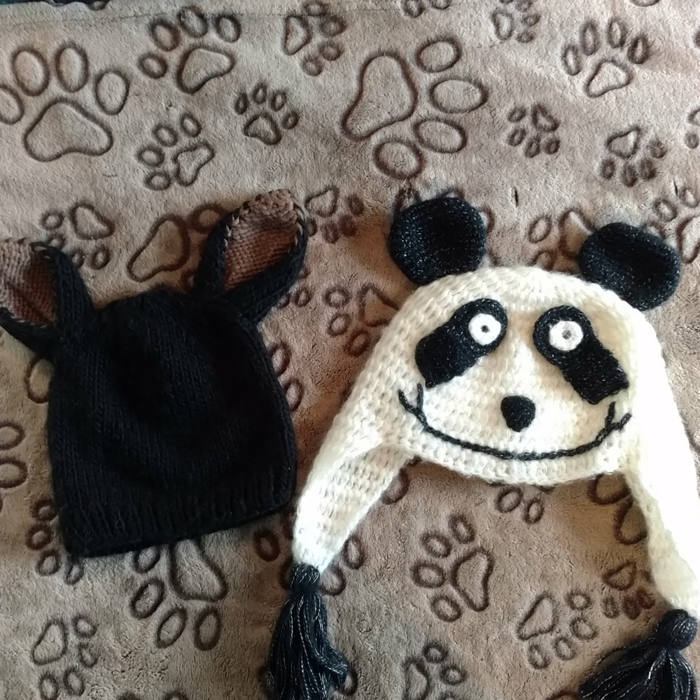 Girls knit hats